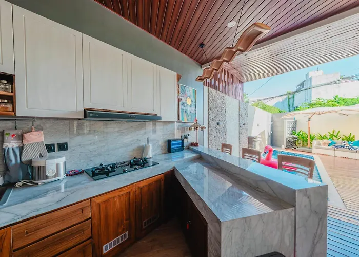 Arumi * Legian (Bali)